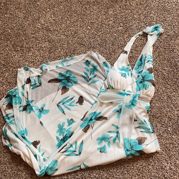 Asymmetrical Floral Sundress - Picture 3 of 4